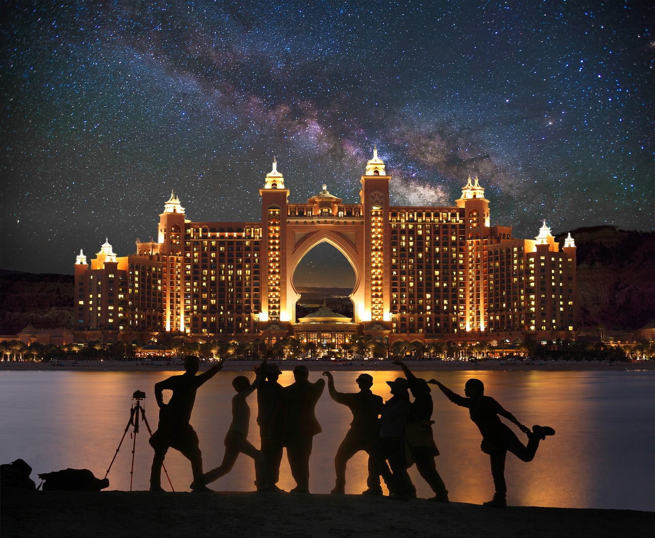 2025展望，跨越时空的视觉盛宴——创意跨越2025图片解析，2025未来视界，穿越时空的创意图像解码