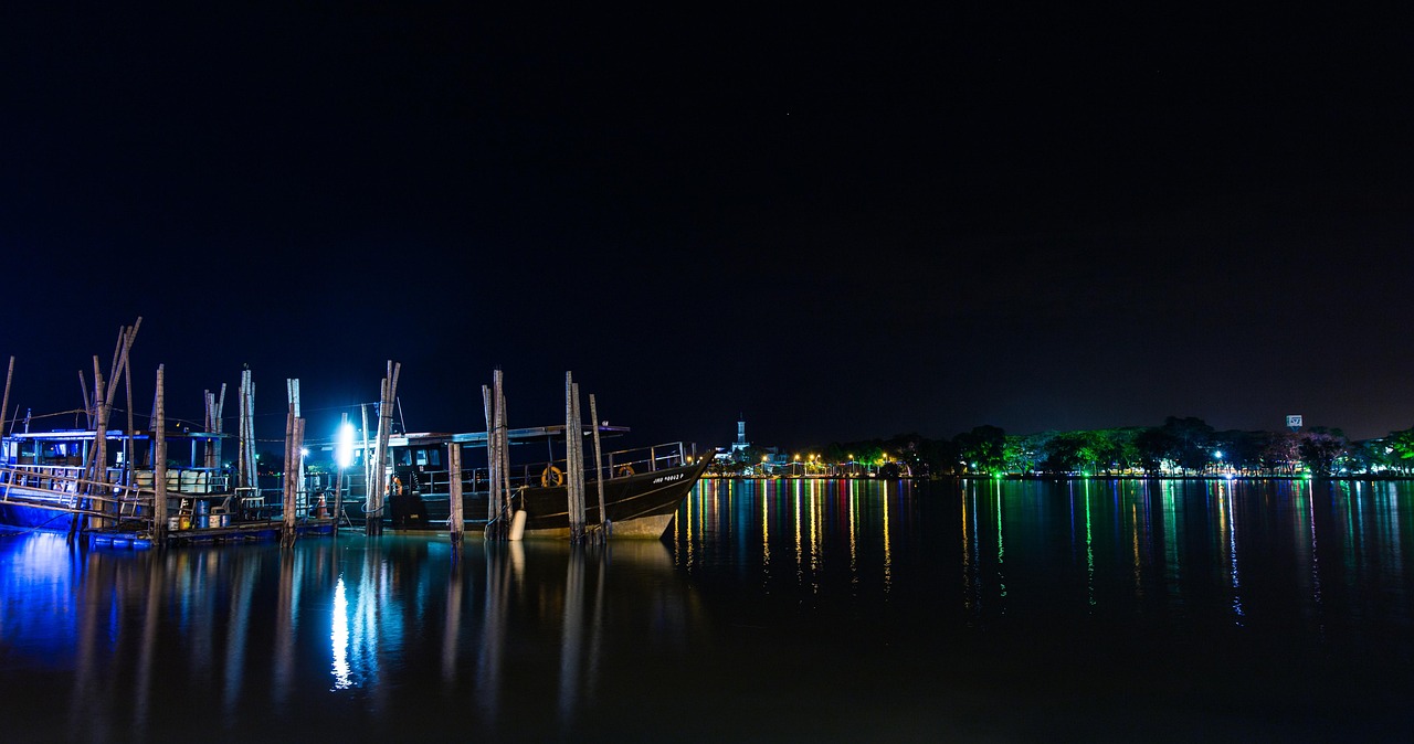 天峨夜景最新版，璀璨闪耀的城市画卷，天峨夜景璀璨画卷，城市之光最新版