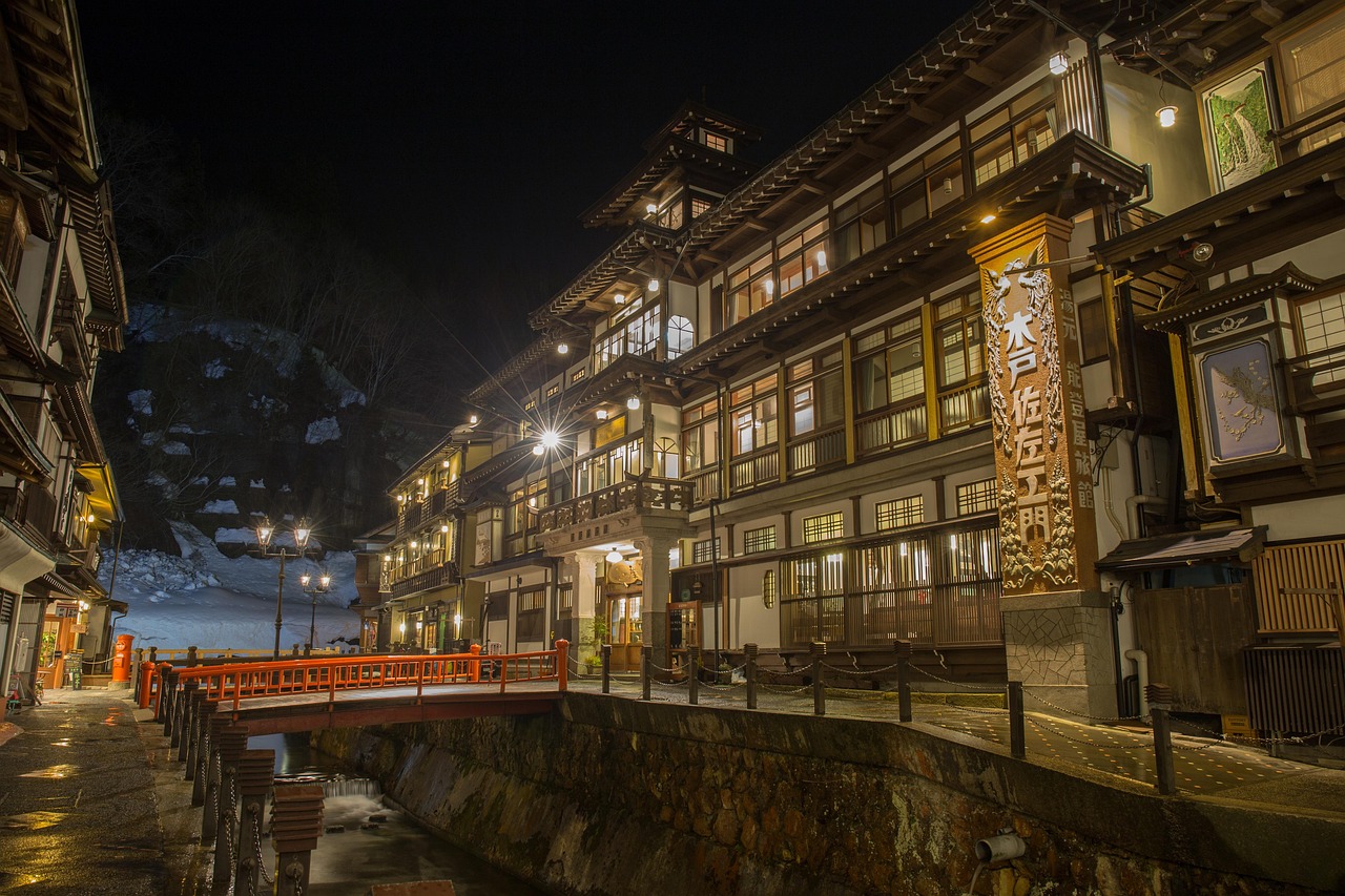 德兴网红夜市最新繁华盛景，夜色经济与城市活力的完美融合，德兴网红夜市繁华盛景，夜色经济与城市活力的交汇点