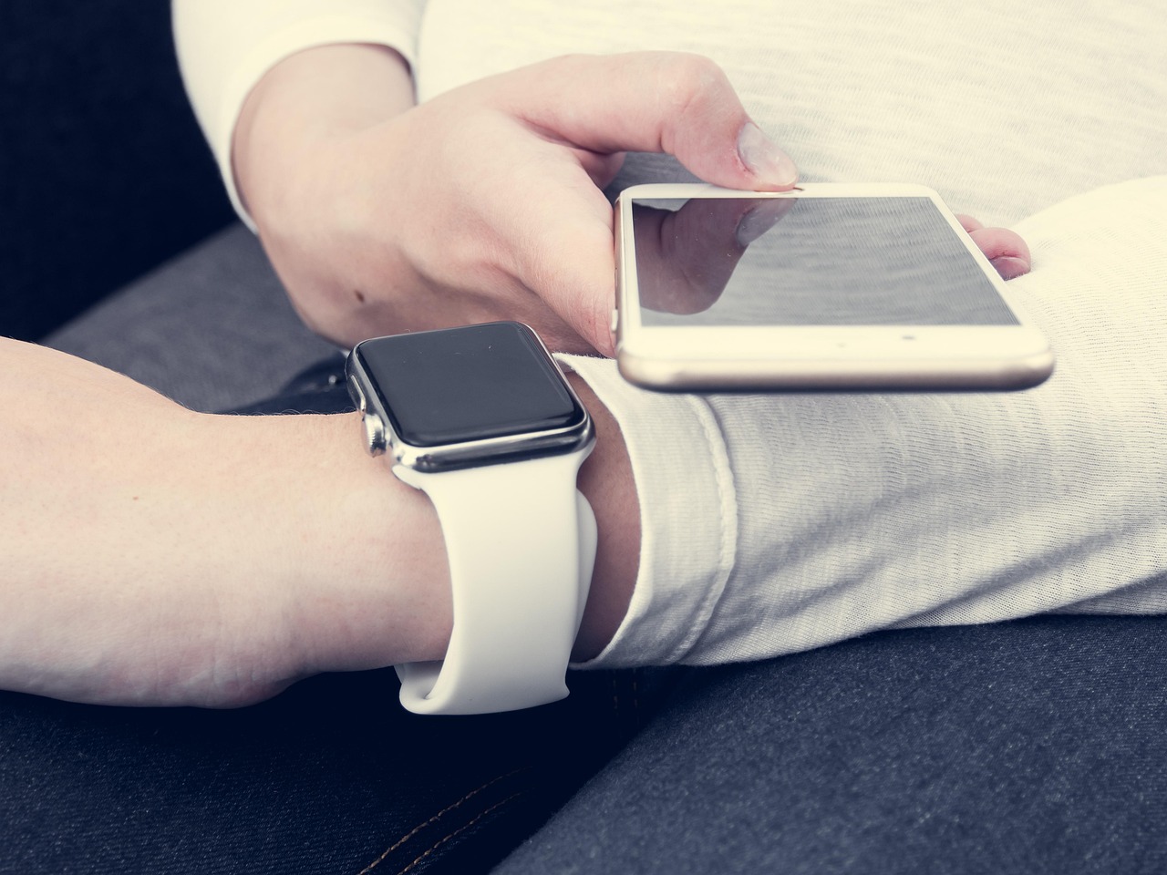 目前最新的iwatch，最新款iwatch评测，科技与时尚的完美融合