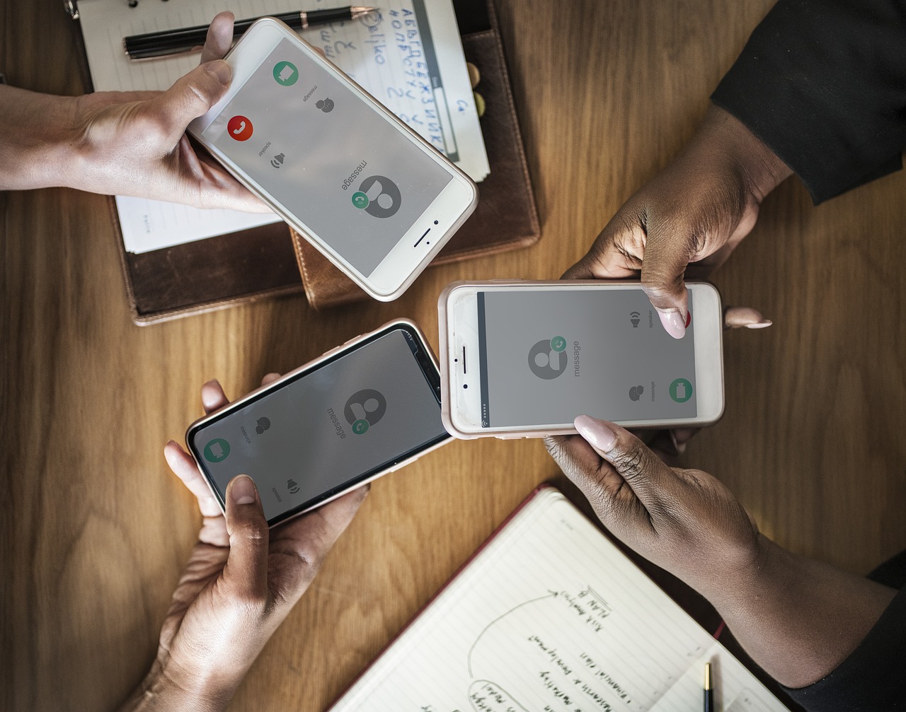 oppo最新款手机是什么型号的，OPPO最新款手机型号揭秘，探索最新科技之巅